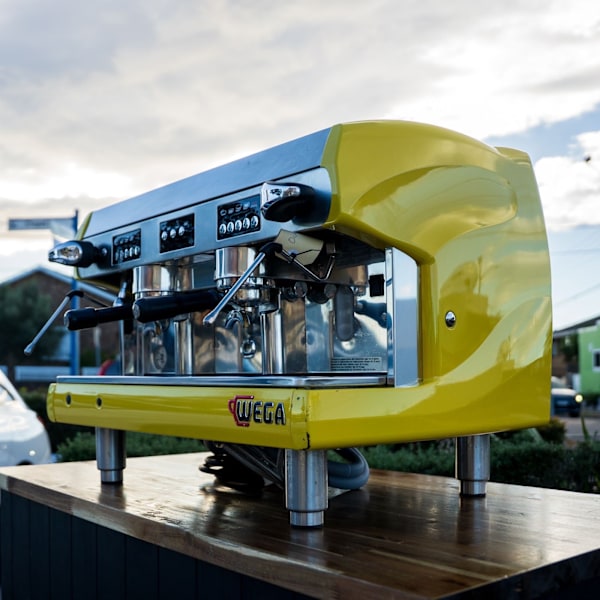 Used Wega Polaris – Custom Build with Flick Steam Taps & High Feet