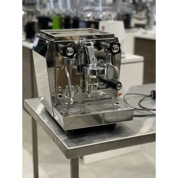 ECM Rocket Giotto E61 immaculate espresso machine